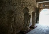 All'interno del monastero di Apollonia